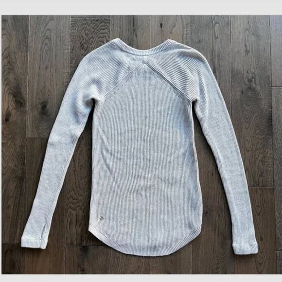 Lululemon Cabin Yogi Knit Sweater Women’s Size 4 Gray Athleisure Activewear - Picture 4 of 7